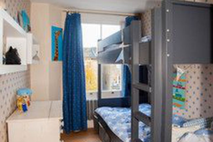 Room 9 of 21