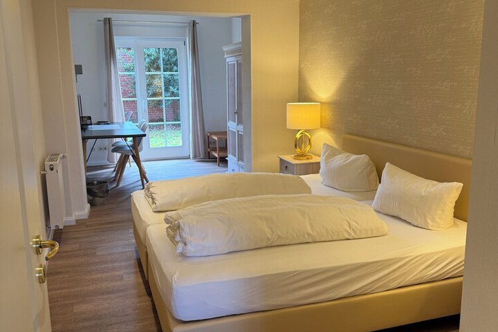 Room 14 of 87