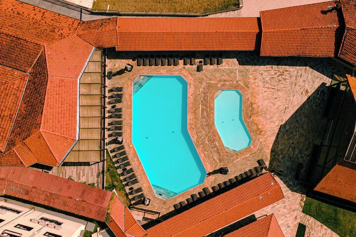 Hotel Pool
