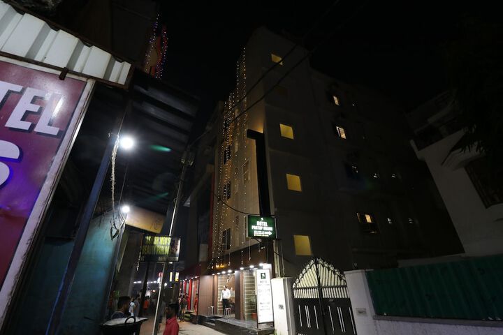 Hotel 52 of 60