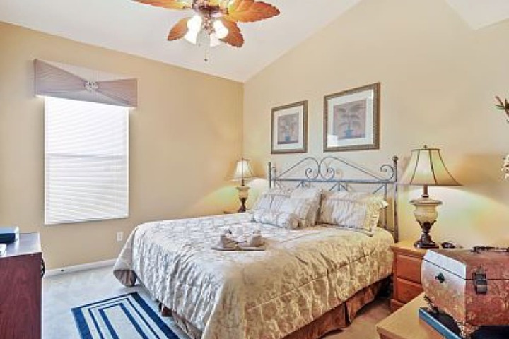 Room 2 of 19