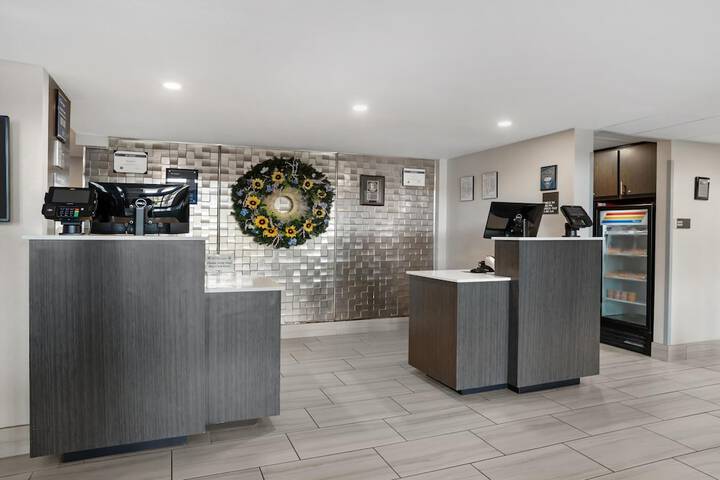 Lobby Entry