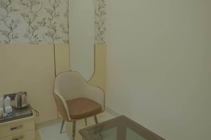 Room 12 of 61
