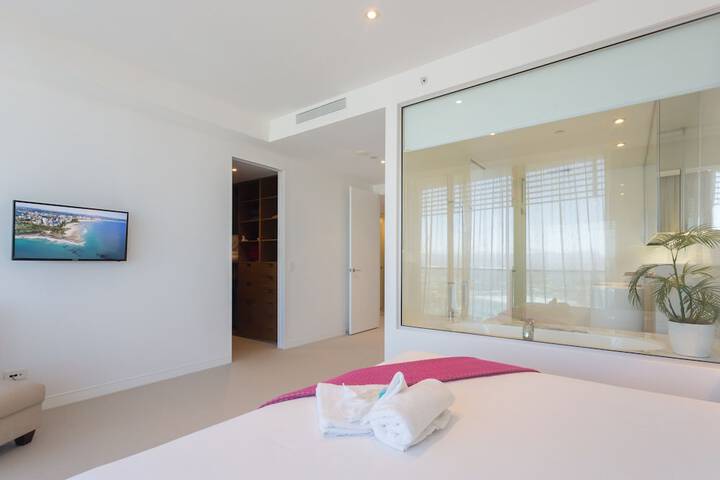 Room 19 of 213