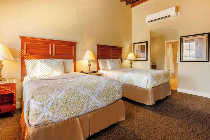 2 Double Beds (5 of 20)