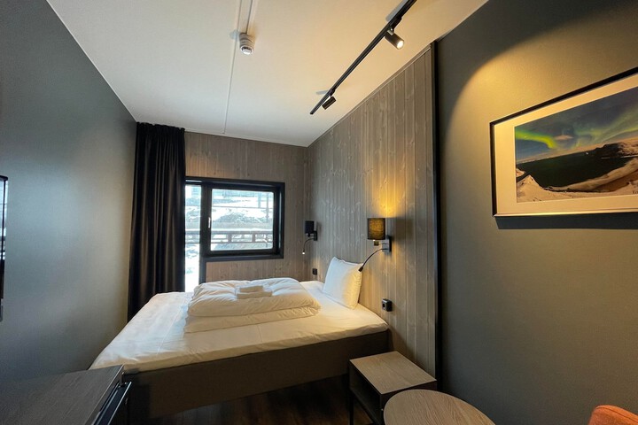 Room 18 of 52