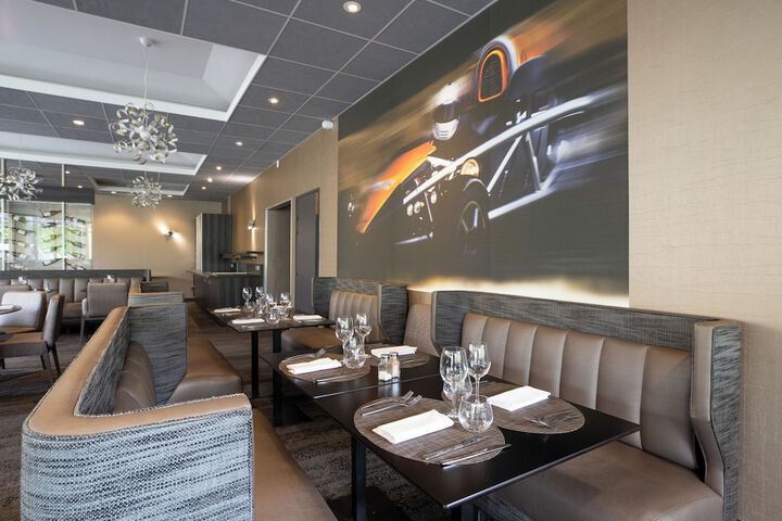 Dining 59 of 82