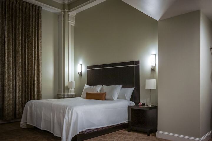 1 King Bed Accessible (6 of 24)