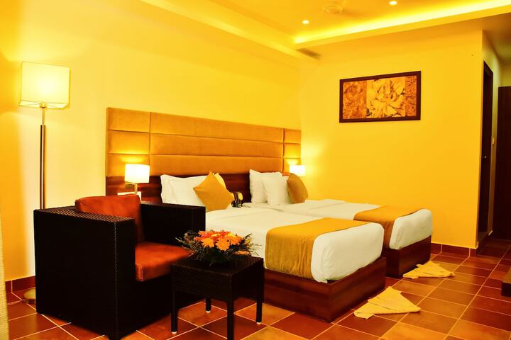 Room 3 of 47