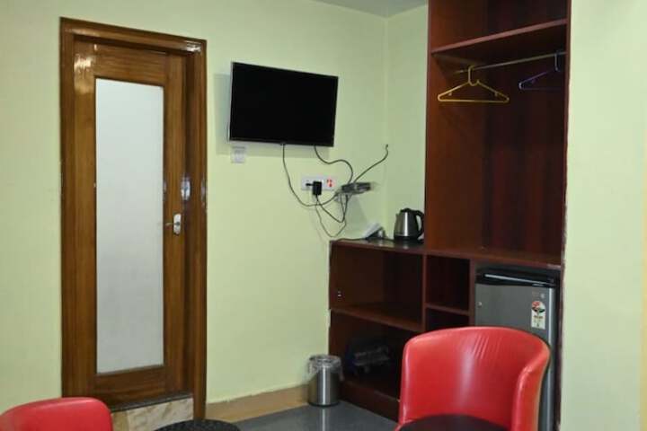 Room 18 of 23