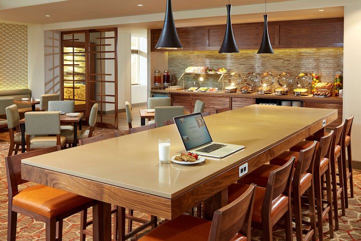 Breakfast area