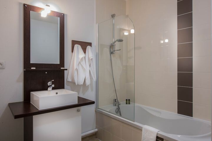 Room 21 of 60