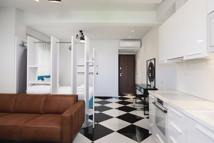 Room 11 of 130