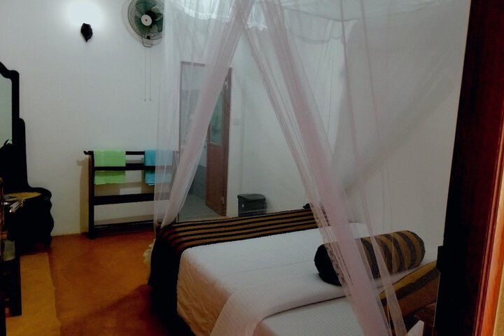 Room 14 of 43