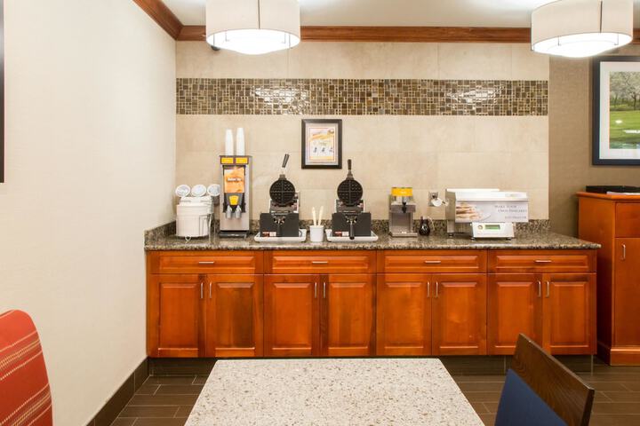 Breakfast area