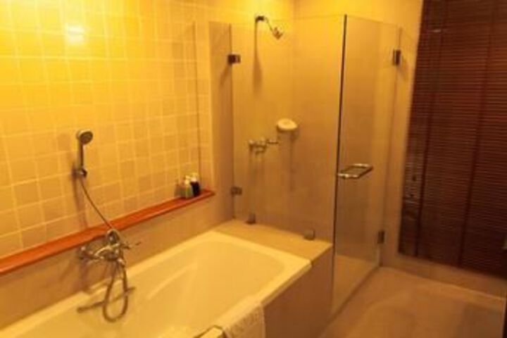 Room 3 of 29