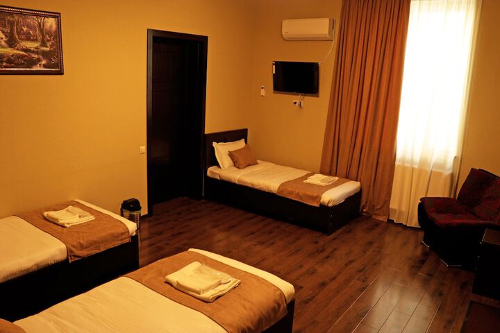Room 18 of 71