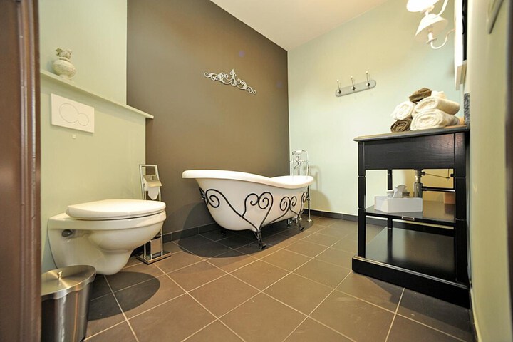 Bath Interior