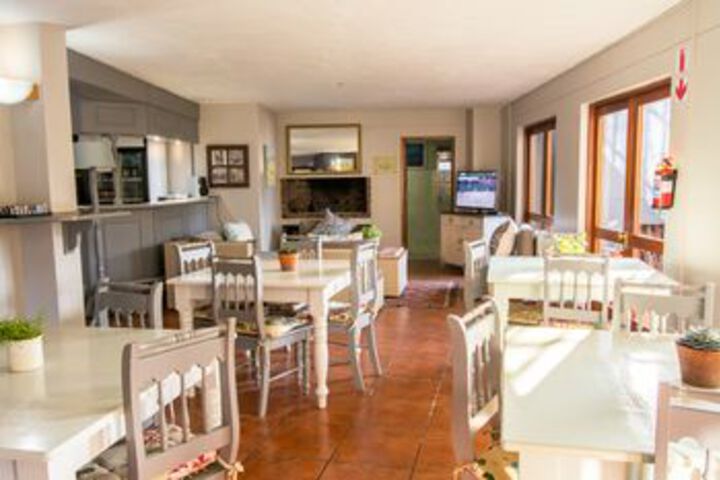 Breakfast/Coffee Service 3 of 33