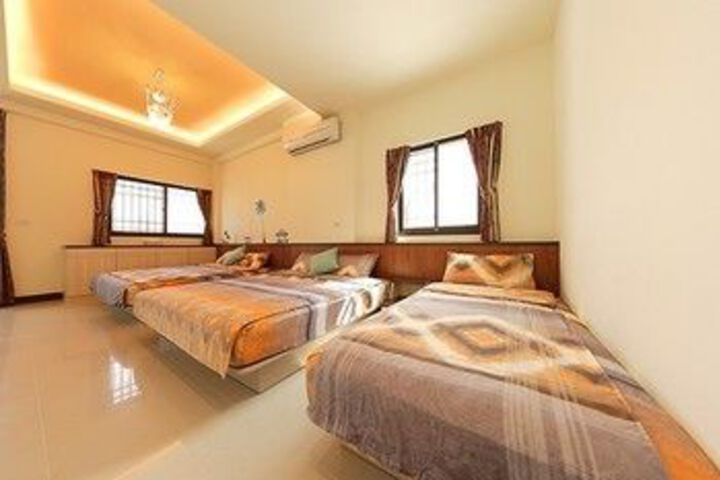 Room 10 of 23