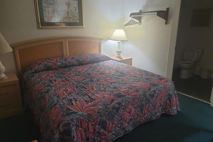 Room 5 of 29