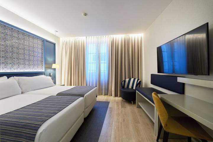 Room 18 of 79