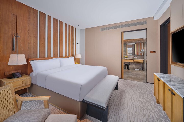 Room 10 of 53