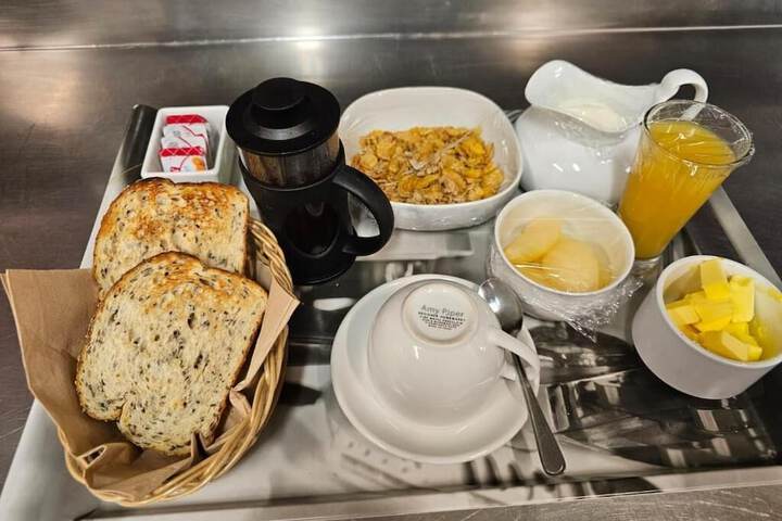 Breakfast/Coffee Service 80 of 104