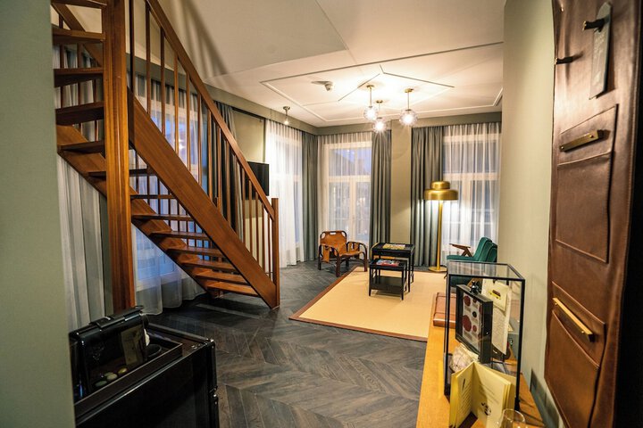 Room 25 of 57