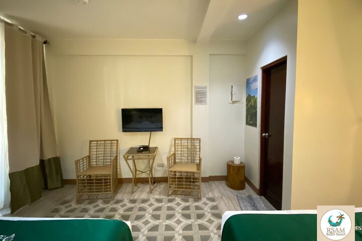 Room 8 of 38