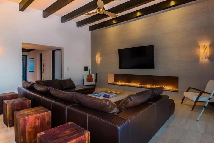 Image of Casa Yvonne Modern Amenities near Exclusive Golf Course Sleeps 16