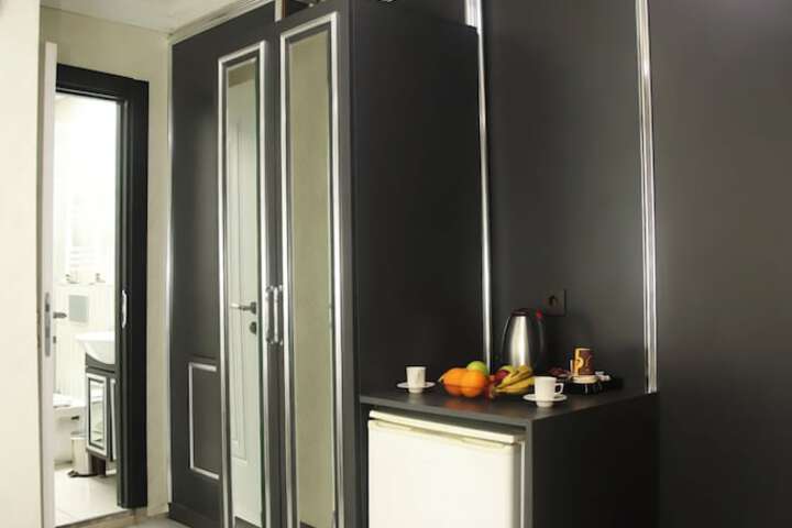 Room 15 of 58