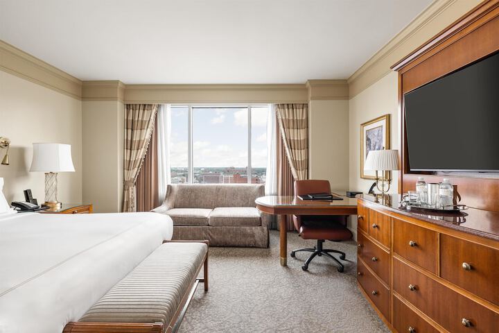 Room 30 of 195