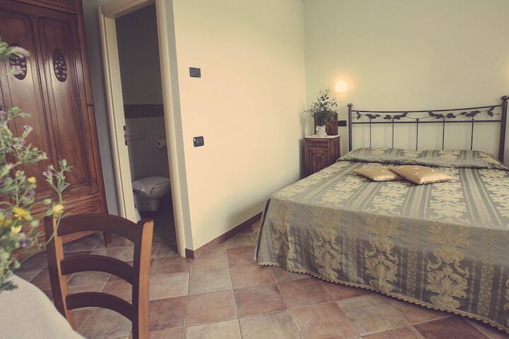 Room 8 of 61