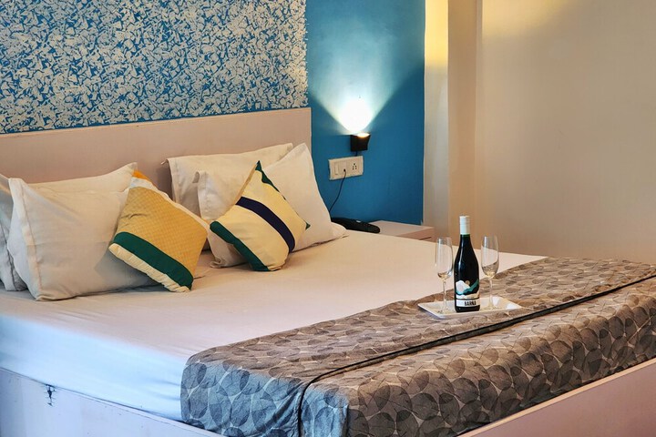 Room 4 of 56