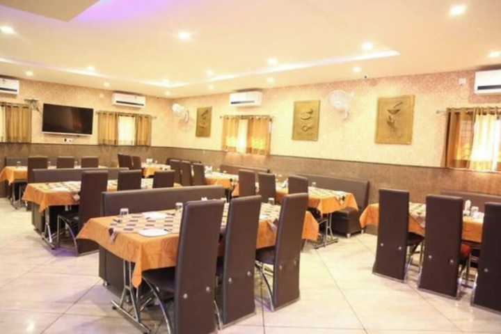 Dining 6 of 7