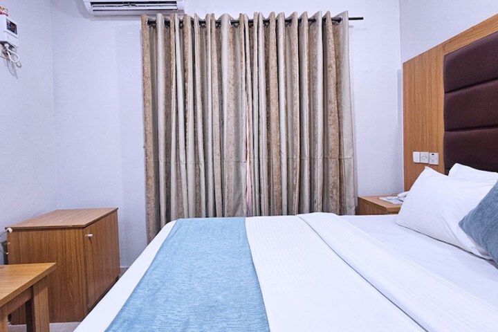 Room 13 of 81