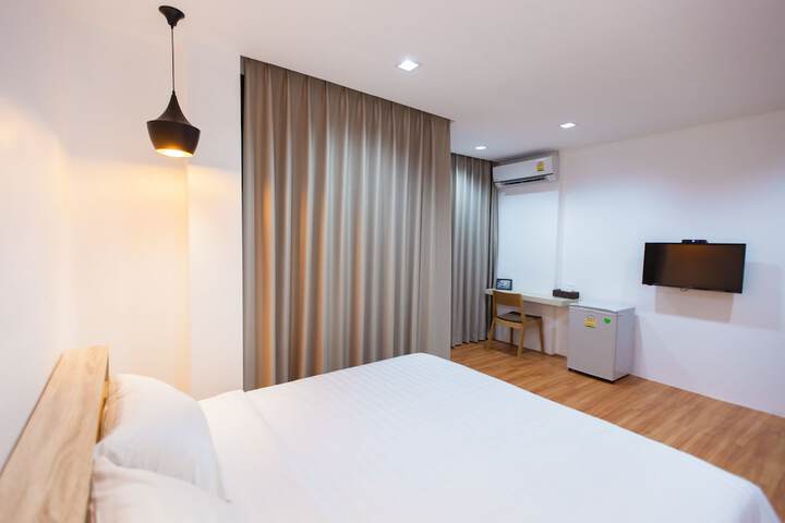 Room 18 of 52