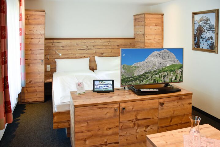 Room 4 of 54