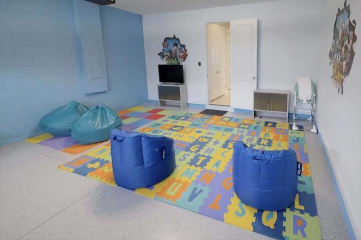 Room 25 of 52