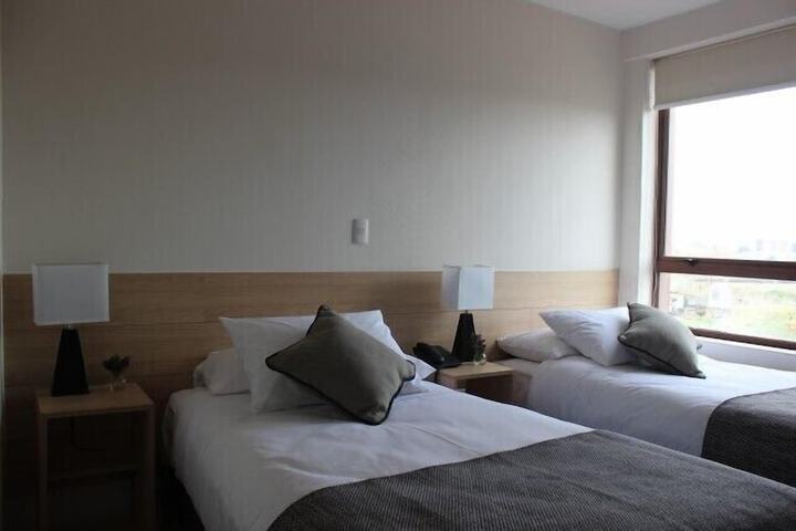 Room 3 of 27