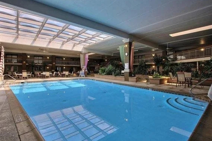 Pool 7 of 13