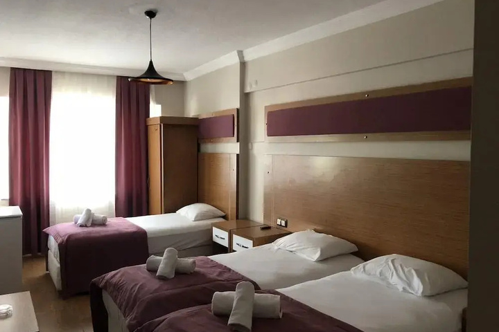 Room 5 of 24