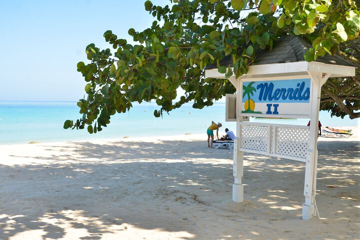 Exterior of Merrils Beach Resort II
