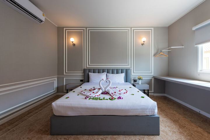 Room 19 of 50
