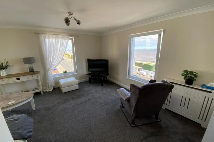 Room 4 of 15