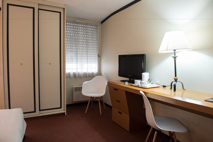 Room 18 of 45