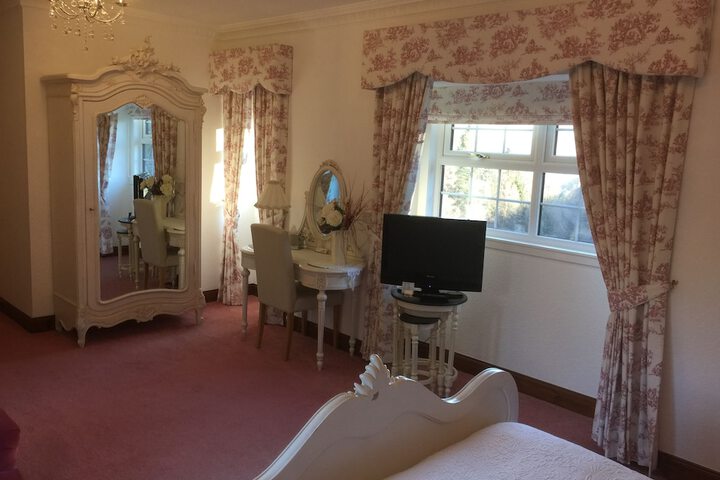 Room 30 of 76