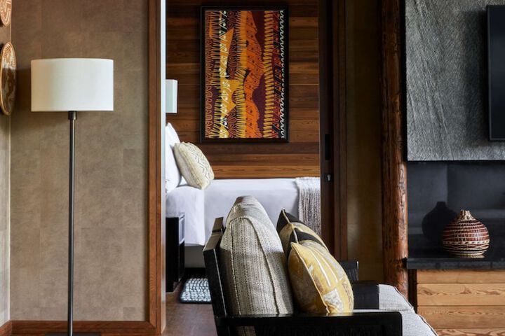 Room 28 of 104