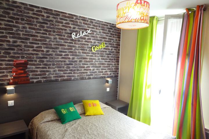 Room 13 of 47